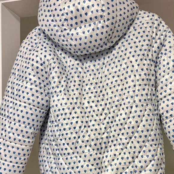 Women’s Roller Rabbit small Heart Print Reversable Puffer Jacket - Picture 2 of 5